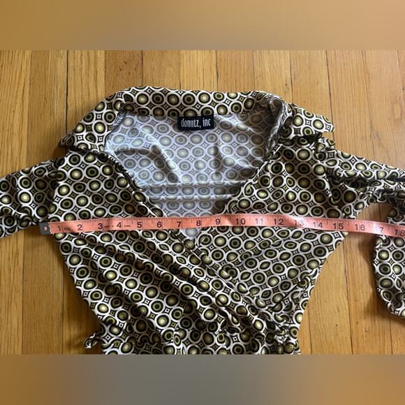 90s Vintage Faux Wrap Dress w Circular Geometric Pattern - Picture 5 of 7